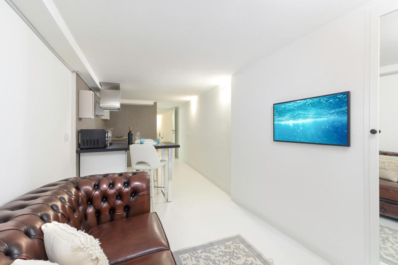 Casa Vacanze Nel Cuore Di Cagliari Bagian luar foto